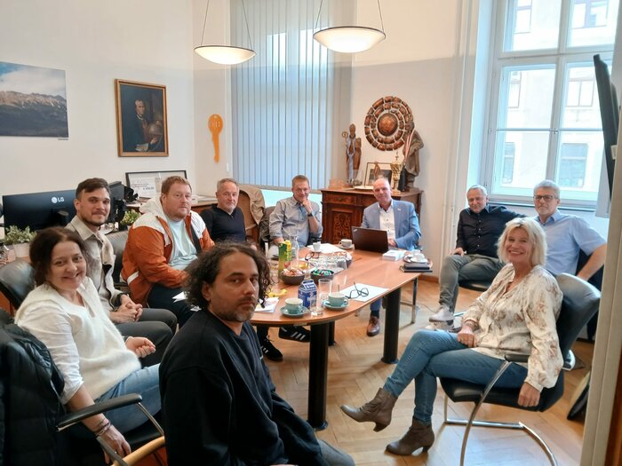 Neue deutsch-österreichische Erasmus+ Freundschaft – Fünf Freunde aus Limburg zu Besuch – HTL Anichstraße