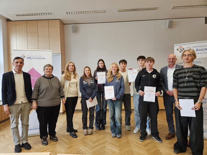 Ehrung der Preisträgerinnen und Preisträger der Entrepreneurship-Week 2025 – HTL Anichstraße