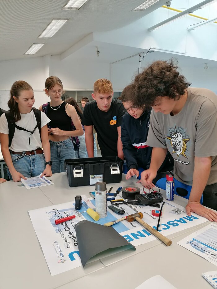 Rookie-Challenge 2024 - Maschinenbau Robotic Centre – HTL Anichstraße